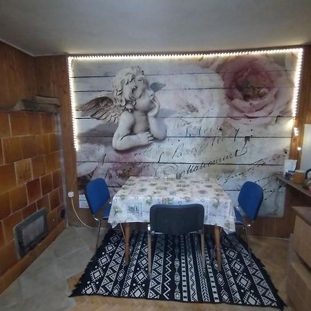 Appartement Kert Oevezeti Lakas à Gyöngyös Extérieur photo