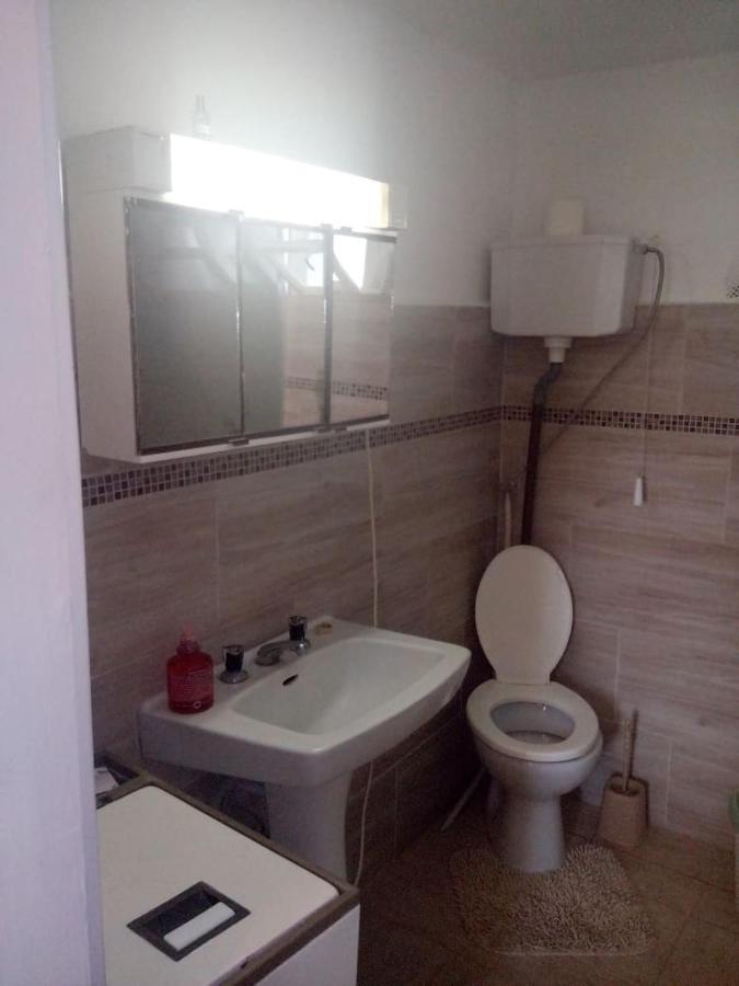 Appartement Kert Oevezeti Lakas à Gyöngyös Extérieur photo