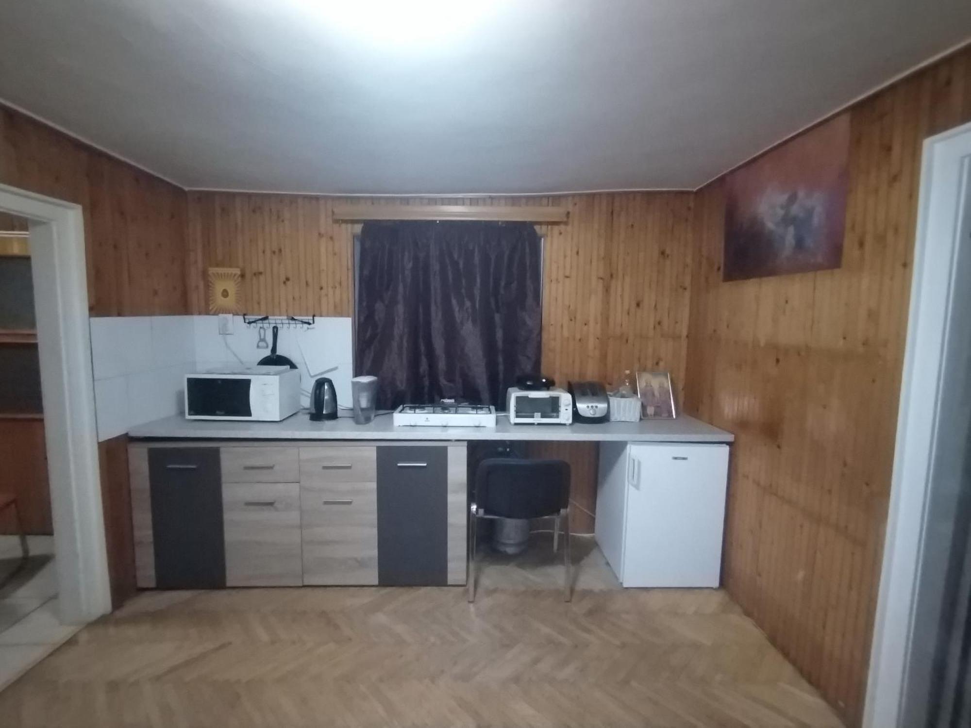 Appartement Kert Oevezeti Lakas à Gyöngyös Extérieur photo